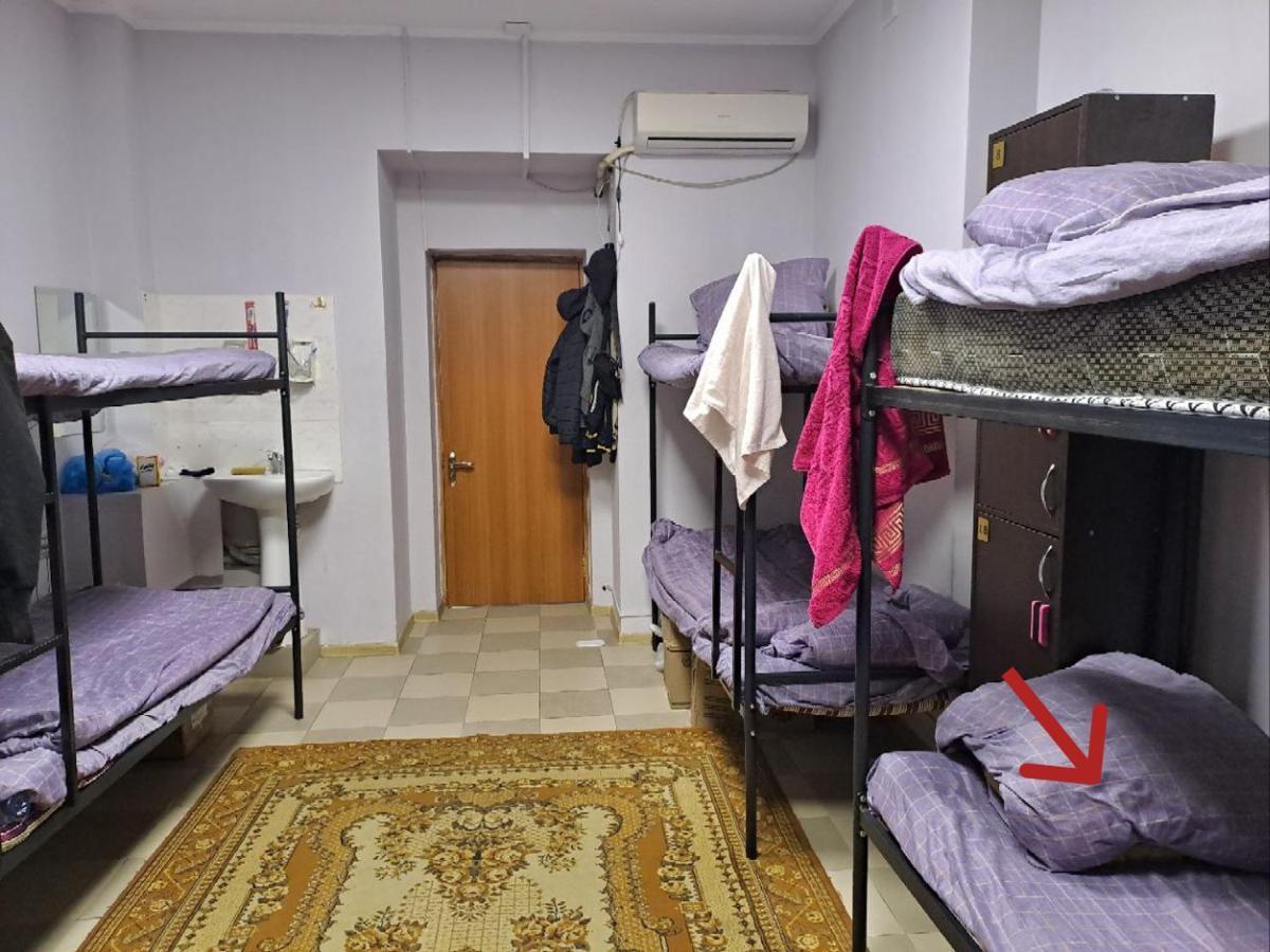 Fox Park Hostel Алматы Экстерьер фото